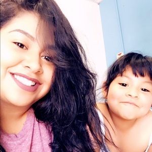 Meet your Posher, Alma